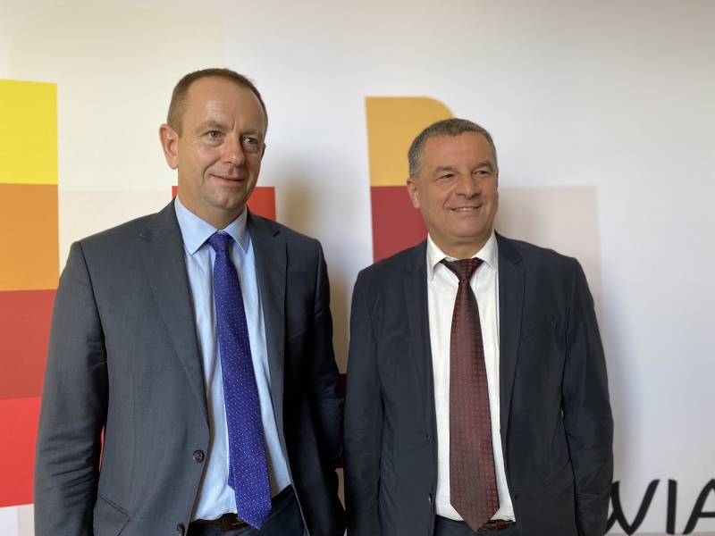 FB5A63B8-14CE-4C58-AA01-7BB8C563E7A7