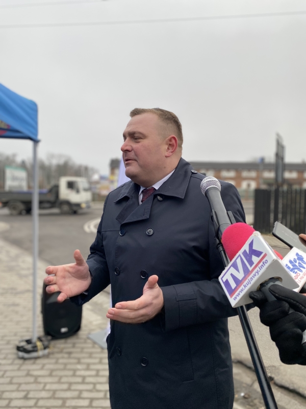 0879A5AD-92E4-4FCB-8C13-6F3E7447CE06