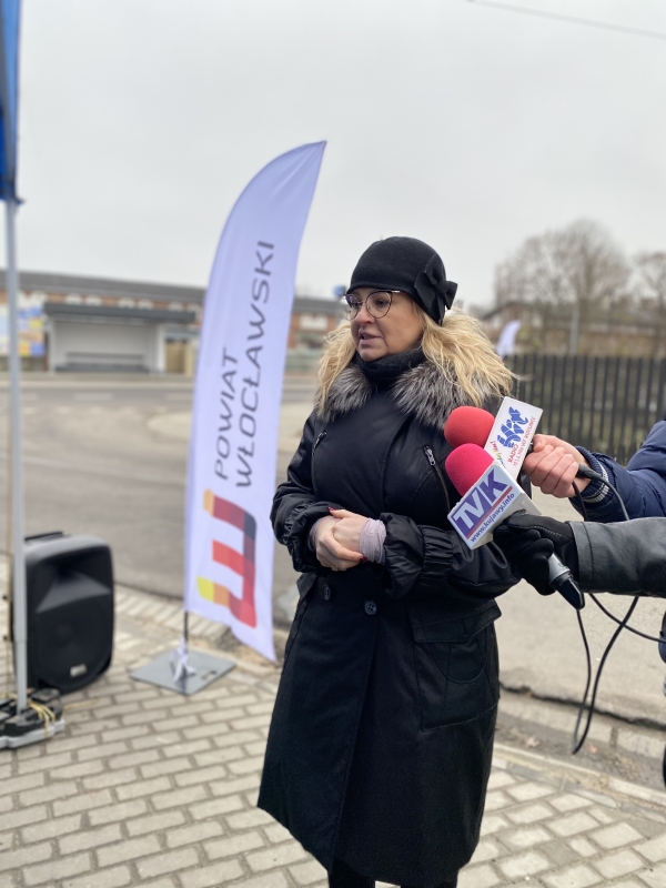 2333565F-98AF-4E7B-B3D9-EAD13D6FC294