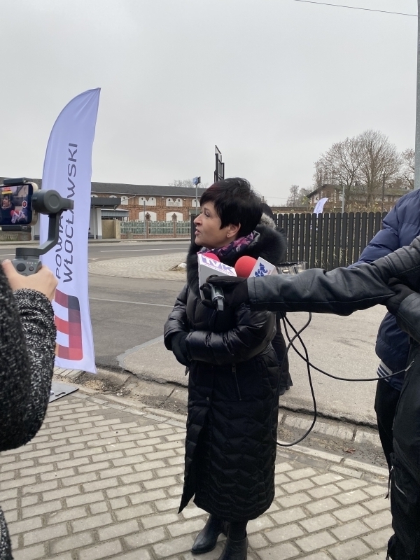 7AB4DD43-2747-4ED4-96D5-D55C62F4D366