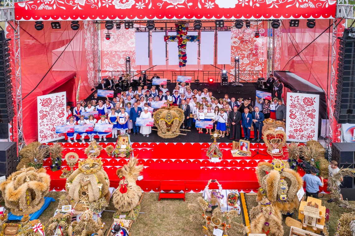 Reprezentacja Powiatu Włocławskiego na Wojewódzkich Dożynkach 2023 w Inowrocławiu